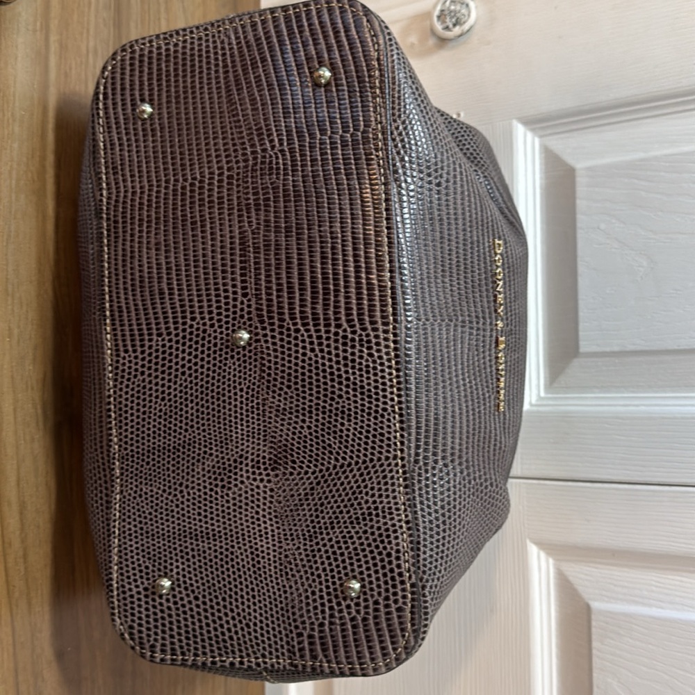 Dooney & Bourke bag. - Picture 3 of 10